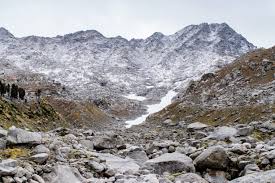 Indrahar Pass Trek - Photo 2