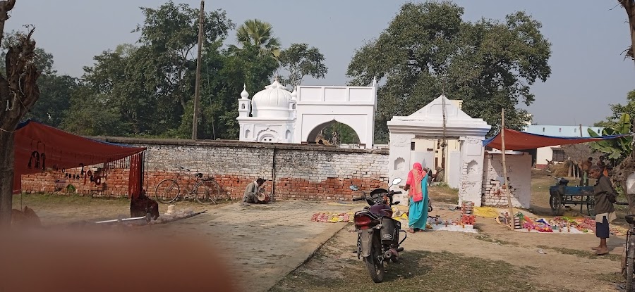 Doodhadhari Barfani Temple - Photo 7