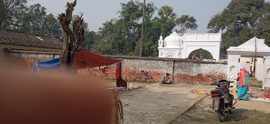 Doodhadhari Barfani Temple - Photo 2