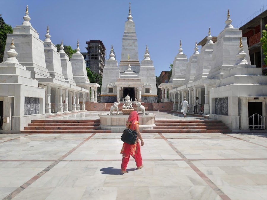 Doodhadhari Barfani Temple - Photo 4