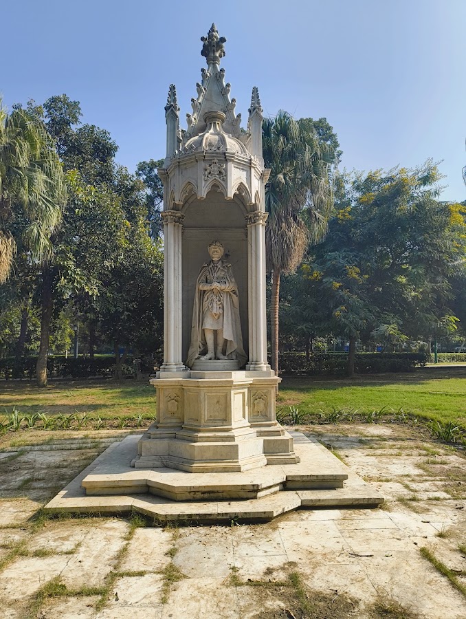 Baradari Gardens - Photo 3