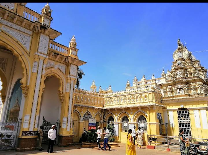 Mysore Palace - Photo 4