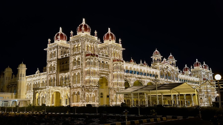 Mysore Palace - Photo 2