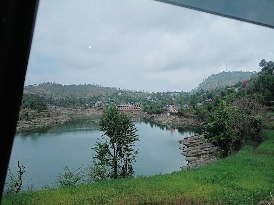 Naina Devi Temple - Photo 3