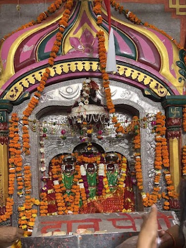 Badi Devkali Temple - Photo 3