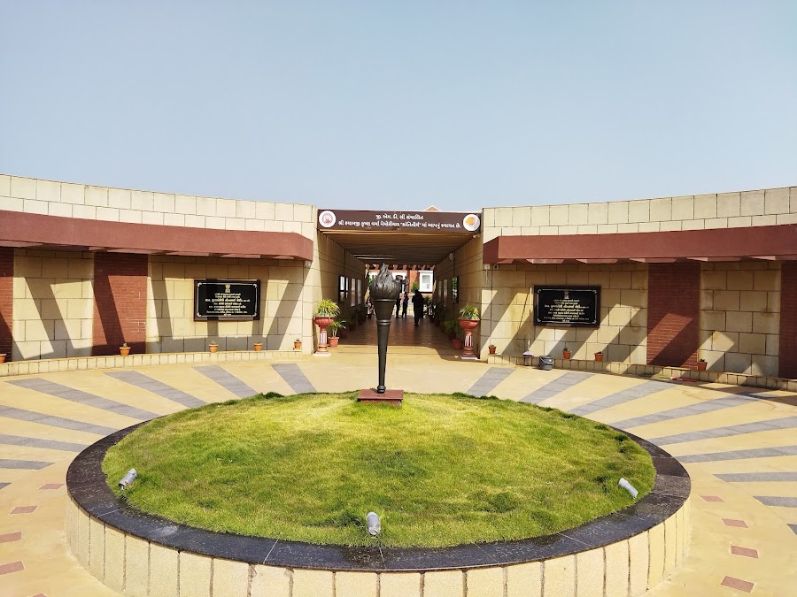 Shyamji Krishna Varma Memorial - Photo 4