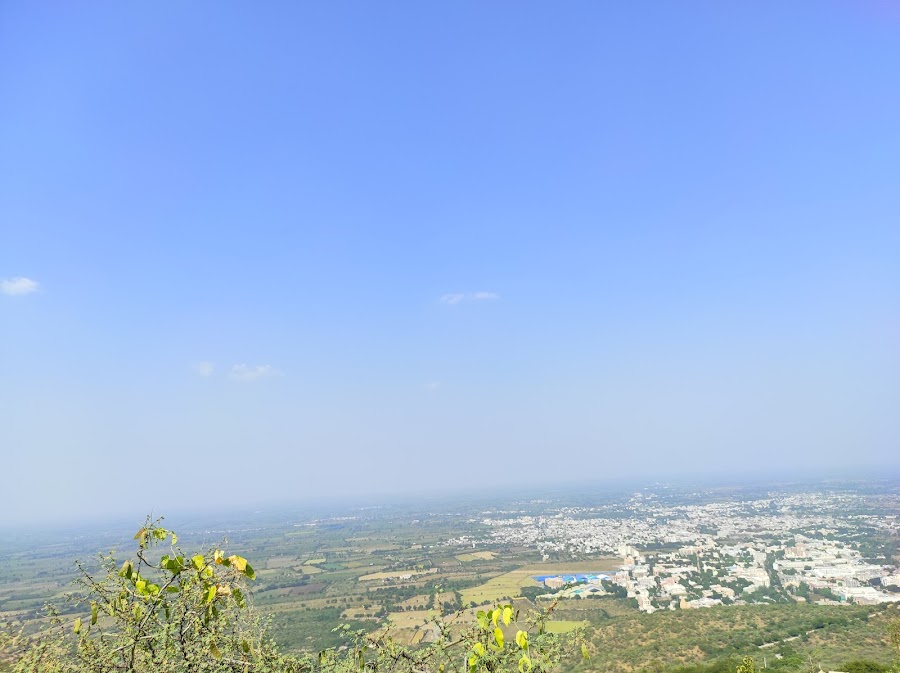 Tirthadhiraj Shatrunjaya Shree Adheshwar Dada Main Temple - Photo 4