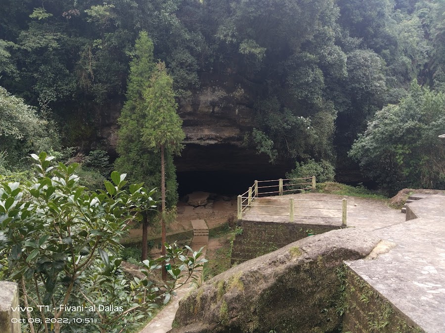 Mawjymbuin Cave - Photo 2