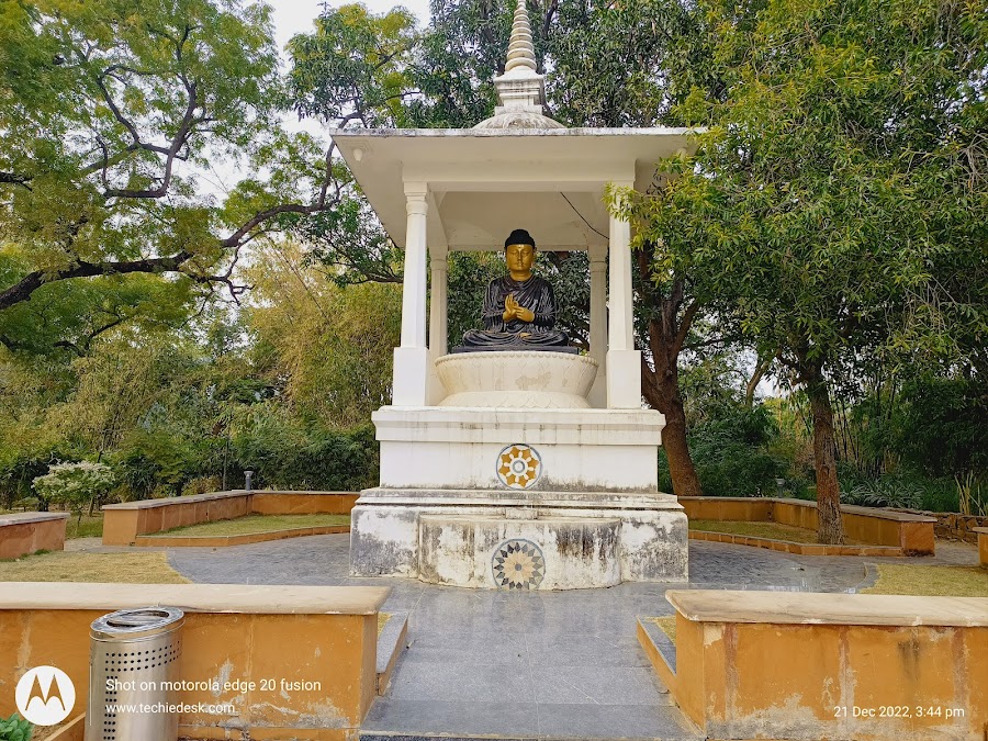 Venu Van - Photo 3