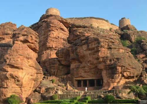 Badami Cave Temples - Photo 2