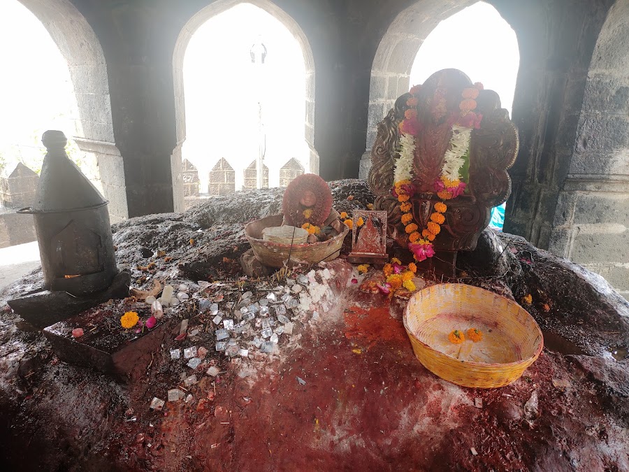Ghatshil Temple - Photo 3