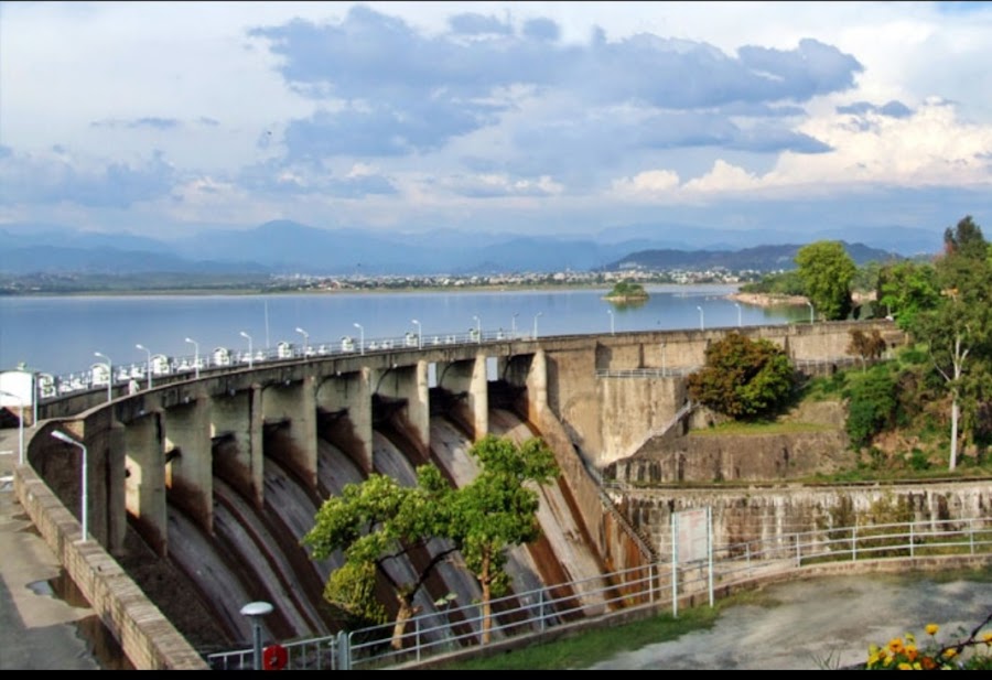 Aliyar Dam - Photo 3