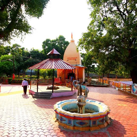 Sandipani Ashram - Photo 2