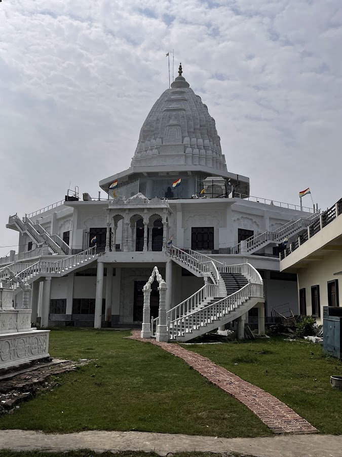 Myanmar Temple - Photo 2
