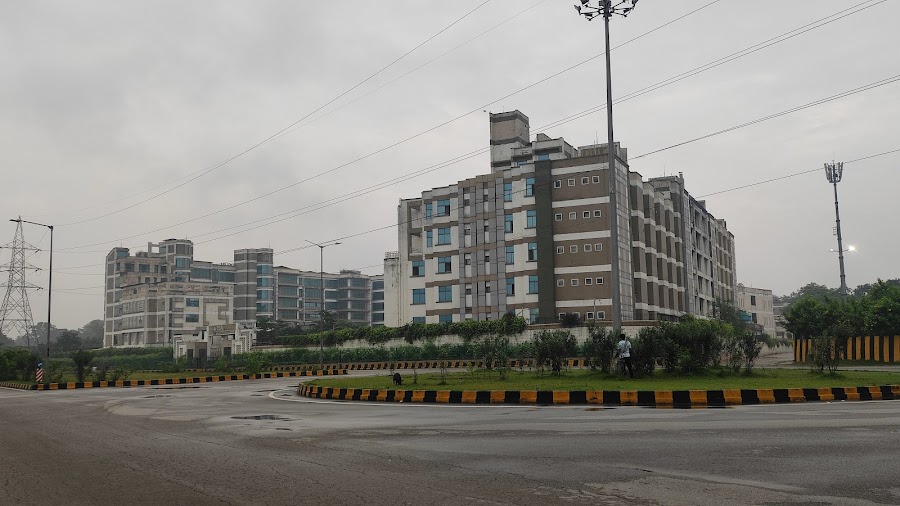 XLRI - Photo 2
