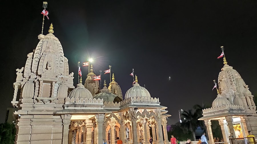 Shree Swaminarayan Temple - Photo 3