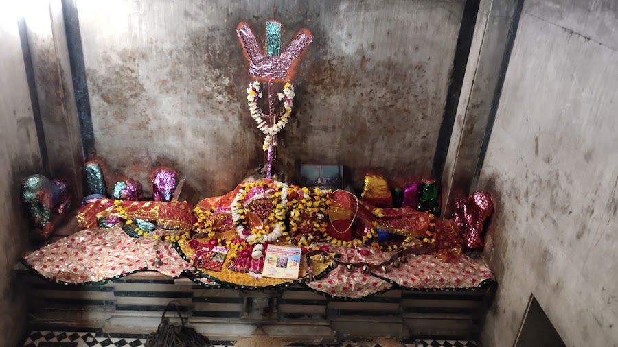 Amba Mata Temple - Photo 3
