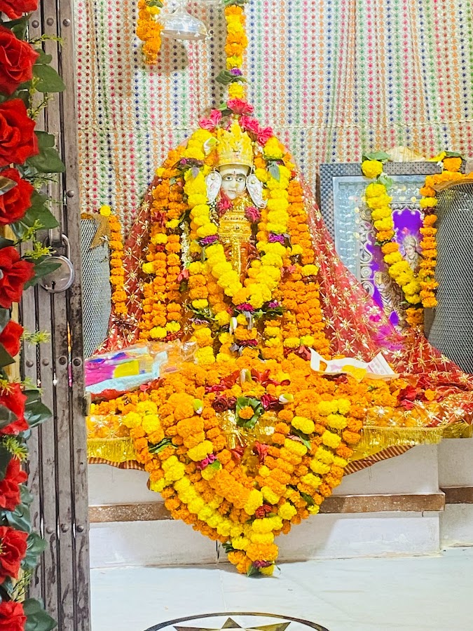 Amba Mata Temple - Photo 2