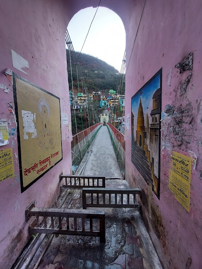 Suspension Bridge over Alaknanda River - Photo 6