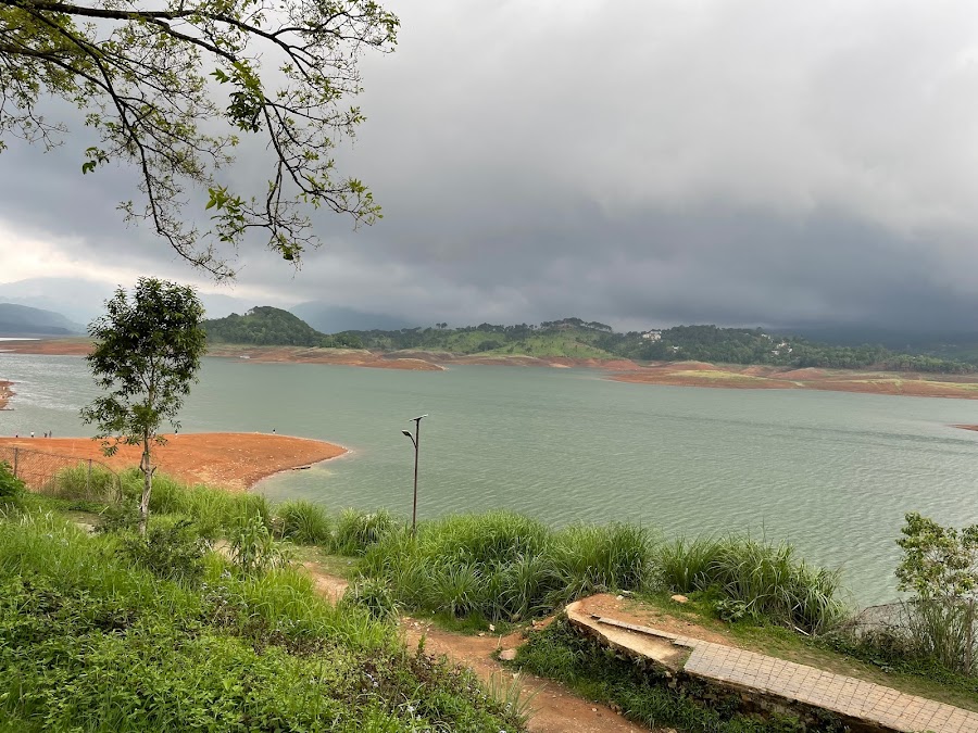 Umiam Lake - Photo 4