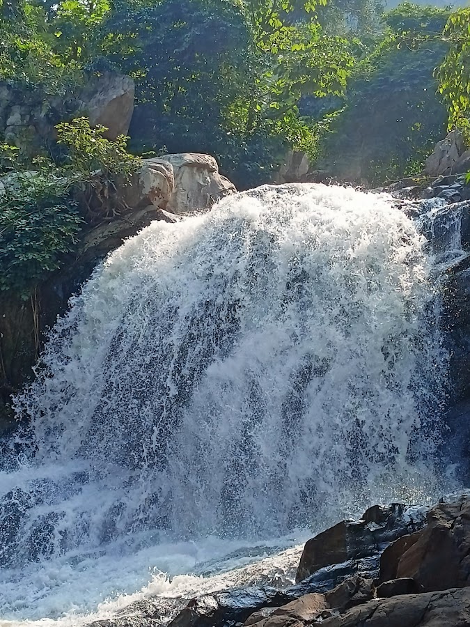 Sitakund Waterfall - Photo 2