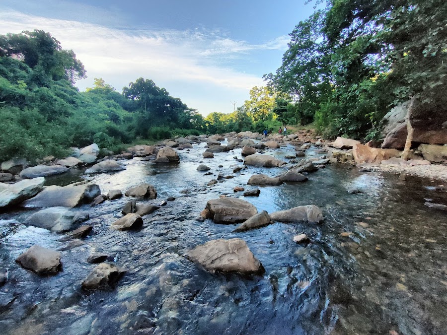 Sitakund Waterfall - Photo 3