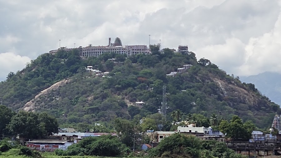 Palani Murugan Temple - Photo 3