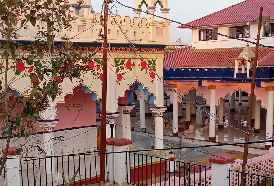 Shree Shree Govindajee Temple - Photo 3