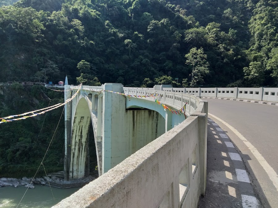 Coronation Bridge - Photo 4