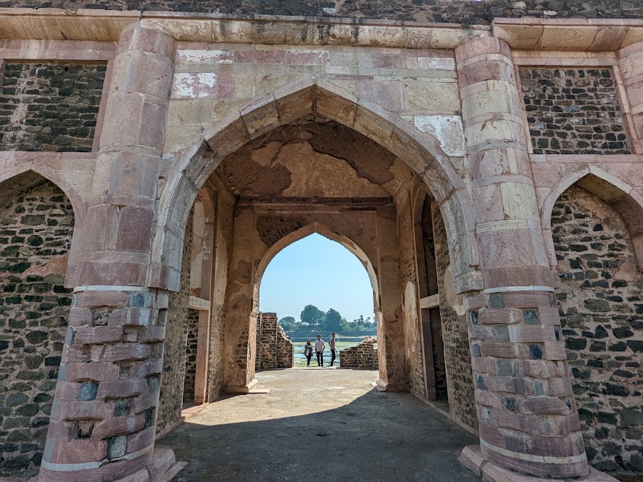 Hindola Mahal - Photo 3
