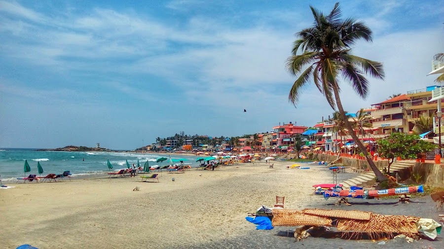 Kovalam Beach - Photo 3