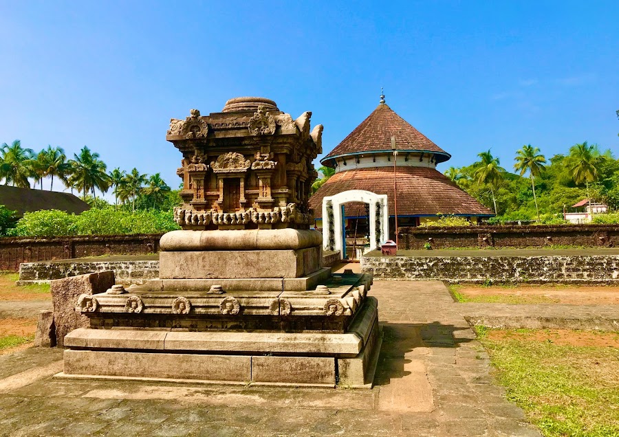 Iranikkulam Mariamman Temple - Photo 2