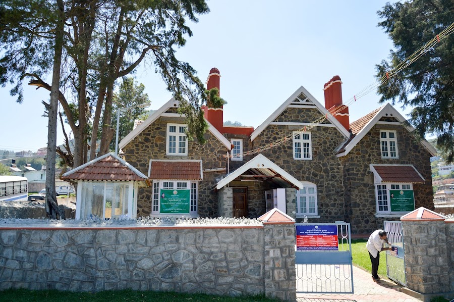 Stone House - Photo 2
