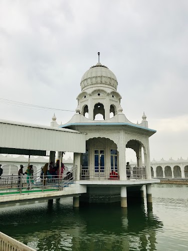Alamgir Gurudwara - Photo 2