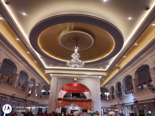 Alamgir Gurudwara - Photo 3