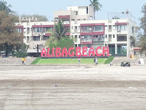 Alibaug Beach - Photo 4