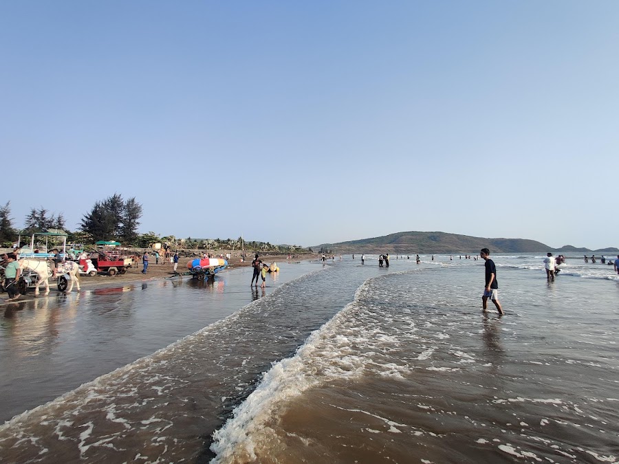 Shrivardhan Beach - Photo 4