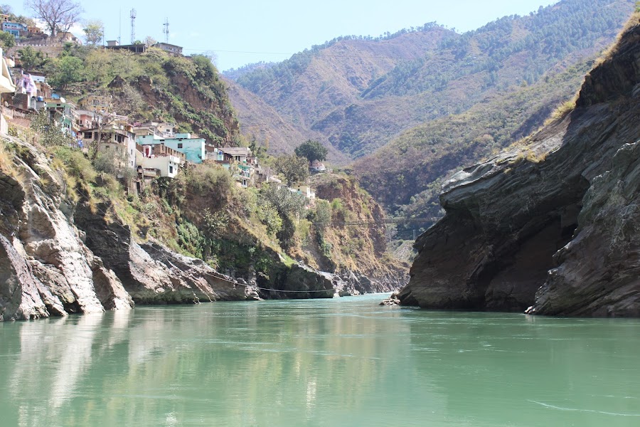 Devprayag Sangam - Photo 4