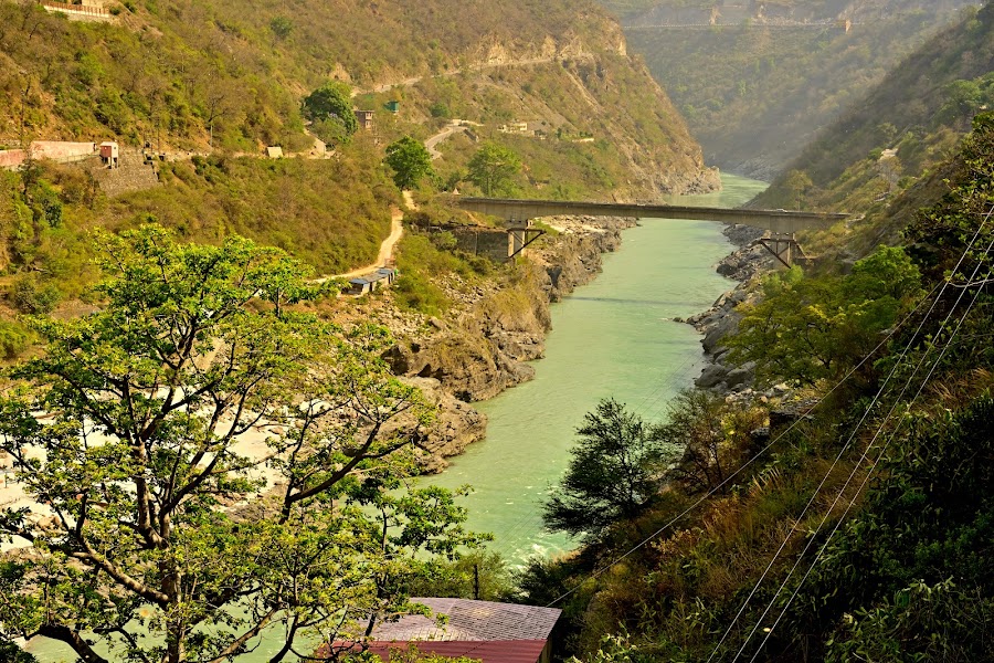 Devprayag Sangam - Photo 3