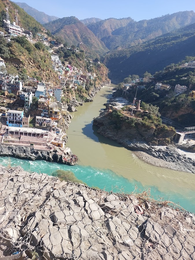 Devprayag Sangam - Photo 2