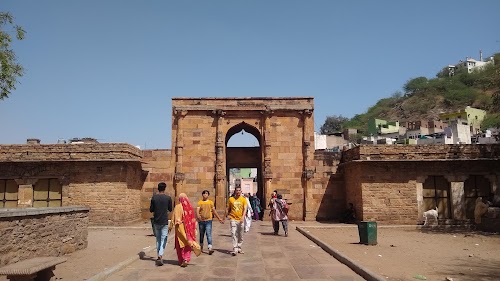 Adhai Din Ka Jhonpra - Photo 3