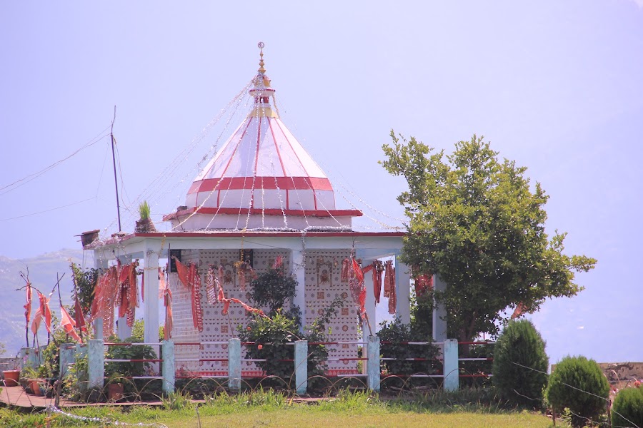 Nanda Devi Temple - Photo 2