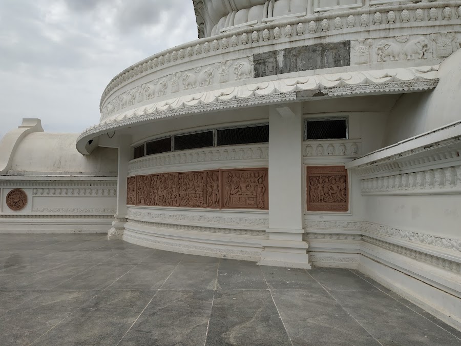 Dhyana Buddha Statue - Photo 4