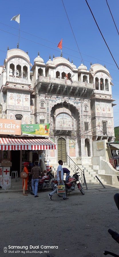 Dwarkadhish Temple - Photo 4