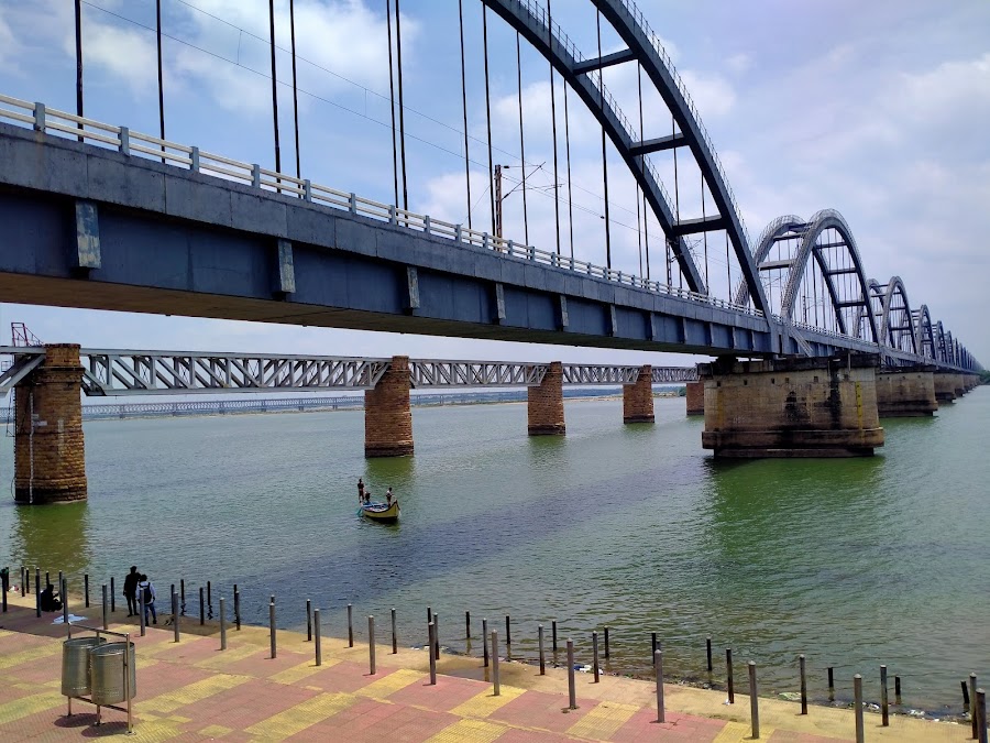 Godavari River - Photo 3