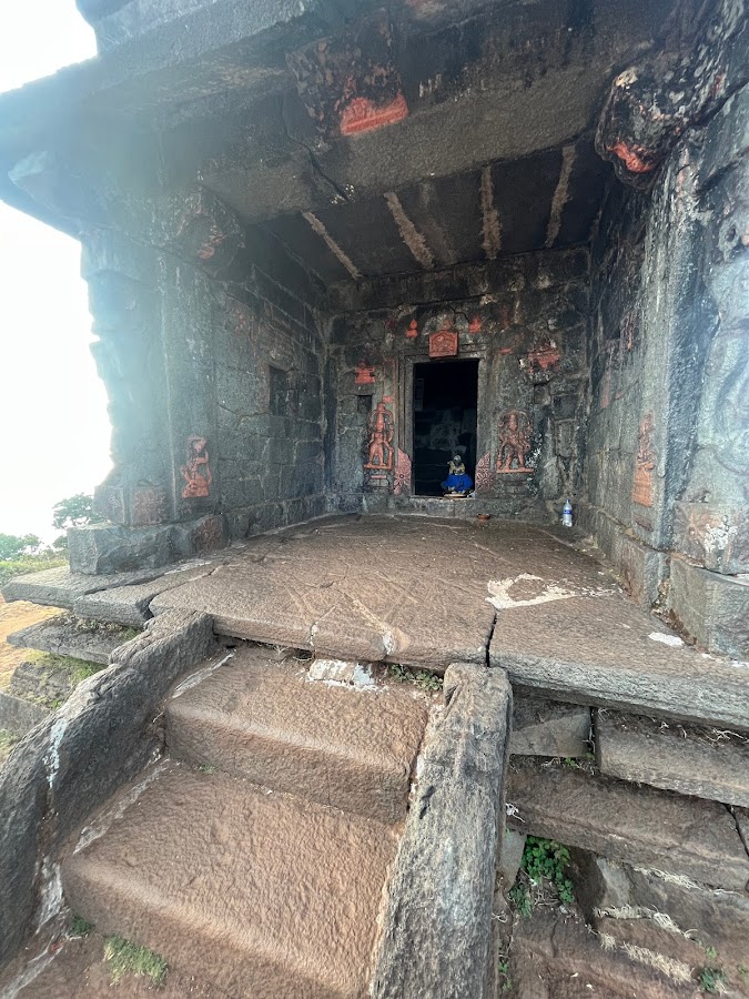 Sarvajna Peetha - Photo 3