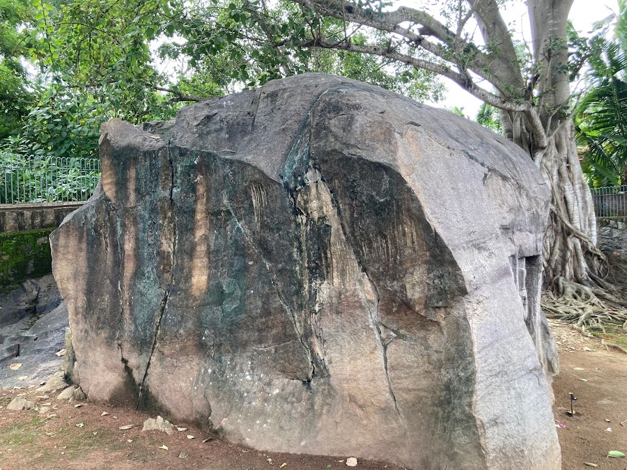Vizhinjam Rock Cut Cave Temple - Photo 2