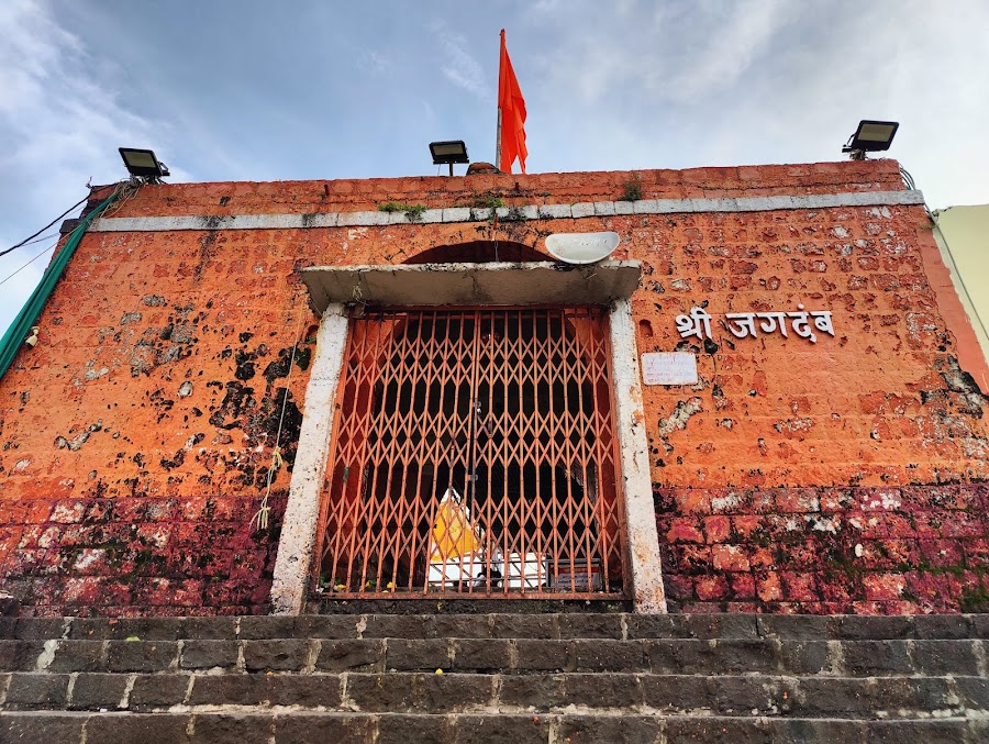 Renuka Devi Temple, Mahur - Photo 4