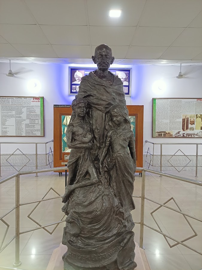 Gandhi Sangrahalaya - Photo 3