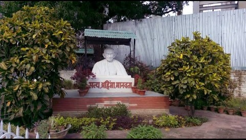 Gandhi Sangrahalaya - Photo 2